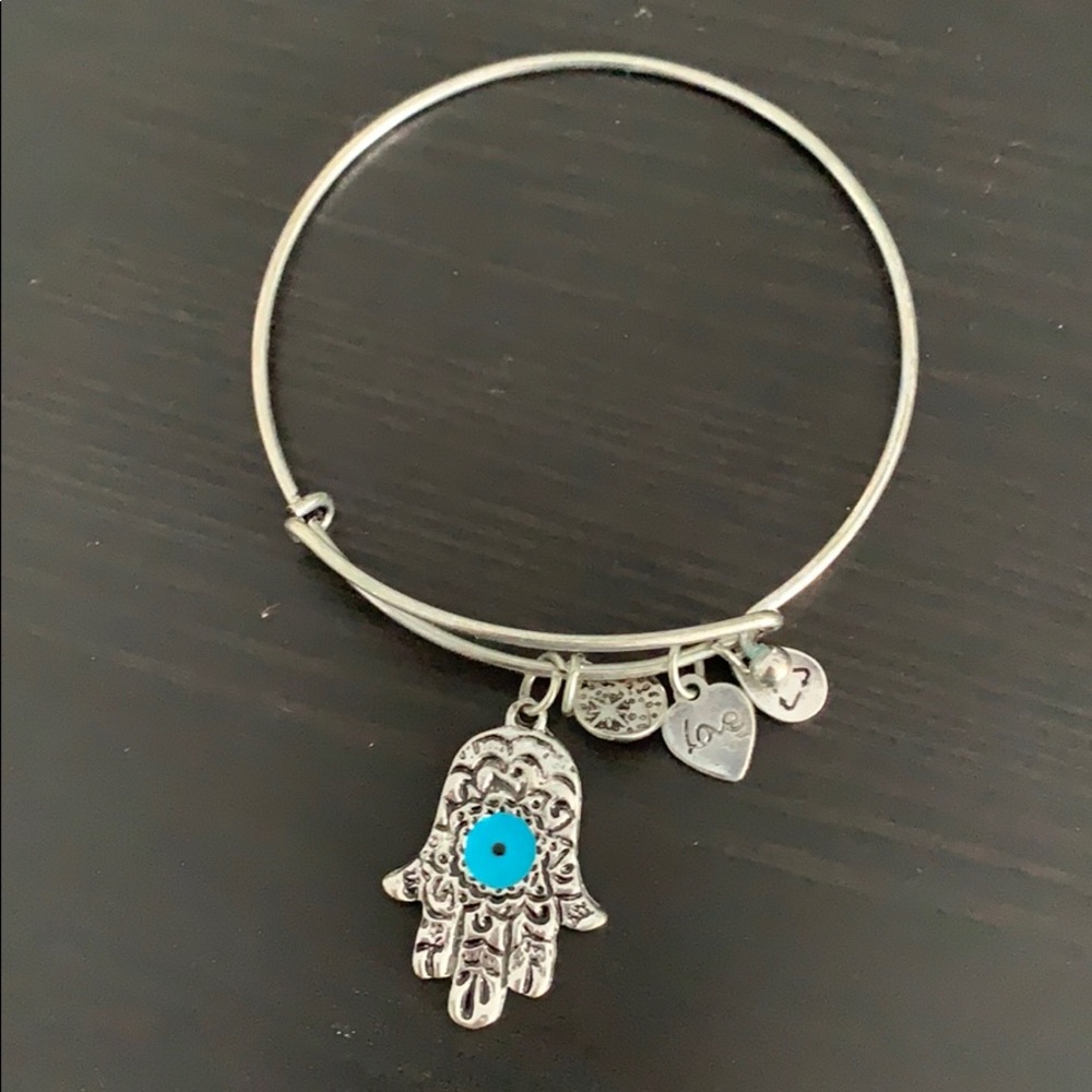 Bracelet bundle!! - Picture 2 of 8